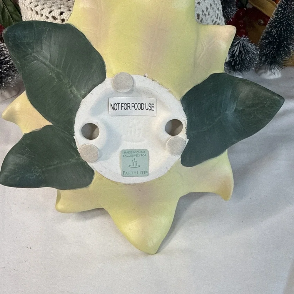 PartyLite Poinsettia Pair Tealight Candle Holders christmas flower floral xmas
